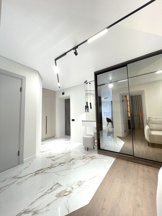 1кім.Площа Ринок