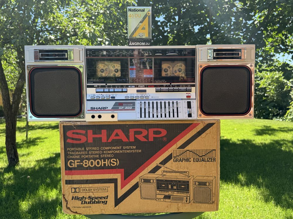 Продам магнитолу SHARP GF-800