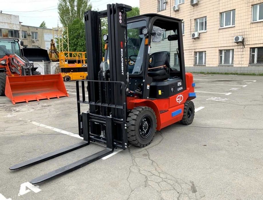 Новий електричний навантажувач EFL252 Li-Ion, 410Ah, 2.5т, 4,8м кабіна