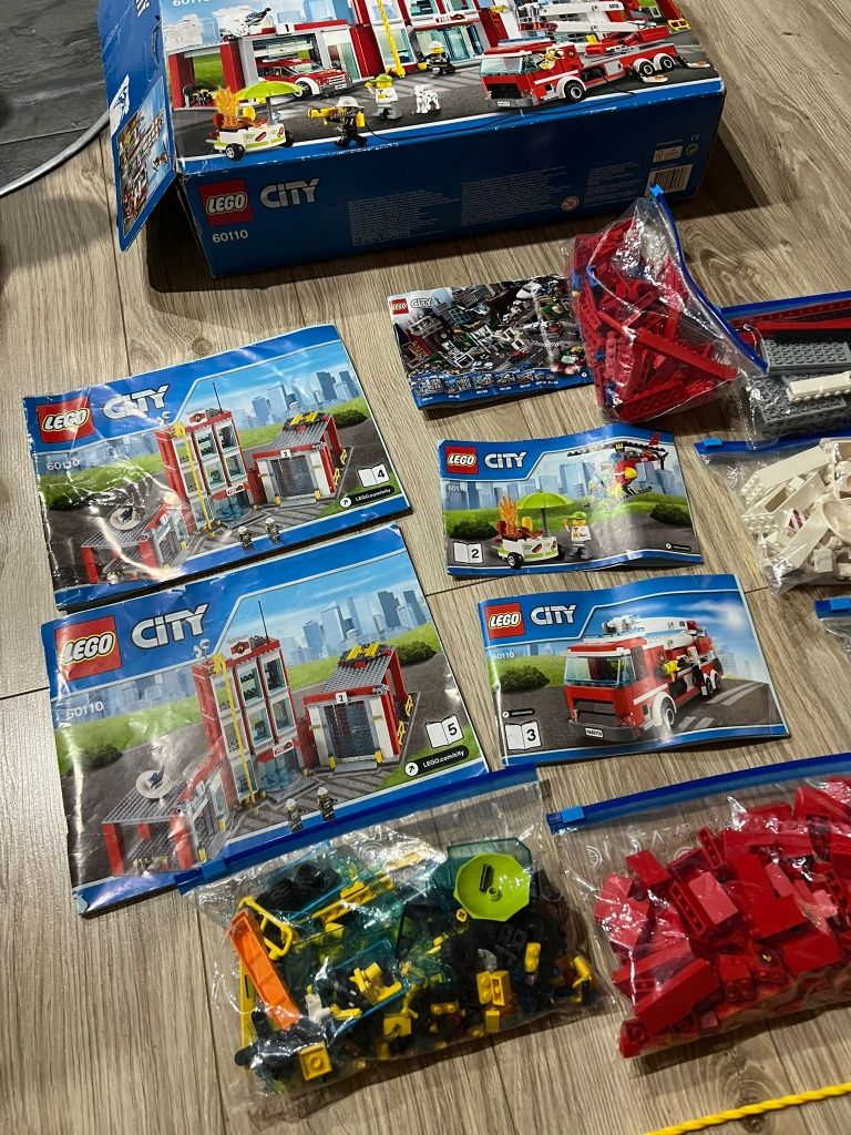 Klocki LEGO city remiza strażacka