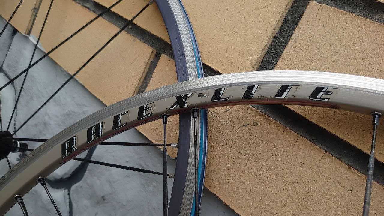 Шосейні колеса Bontrager Race Lite/X-Lite DTSwiss Campagnolo