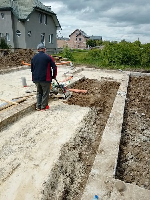 Паркан. Бетоні роботи . Демонтажні роботи .