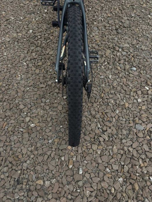 KANDS 26″ STRANGER 2 XT, rama 15 cali, kolor szaro-pomarańczowy matowy