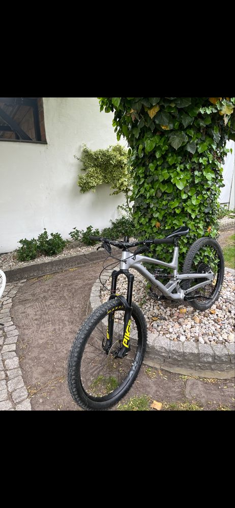 Sprzedam rame yt capra 2021
