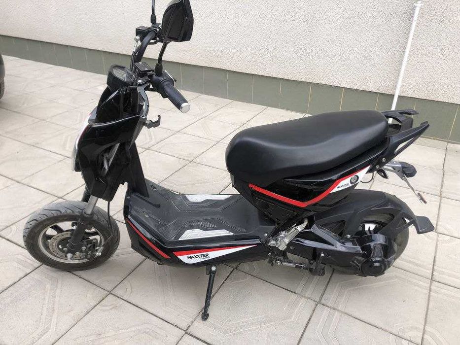 Продам электроскутер Maxxter Gang 1000 Вт black