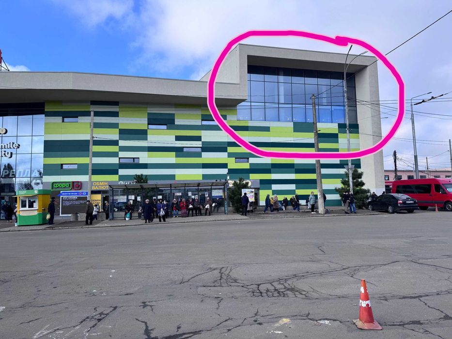 Оренда офісного приміщення в ТЦ Smile City