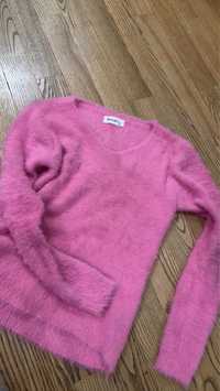 Różowy futrzany włochaty sweter damski Barbie xs s z dobrym składem