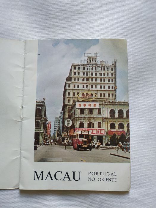 Livro de 1965/66  (Macau- Portugal No Oriente)