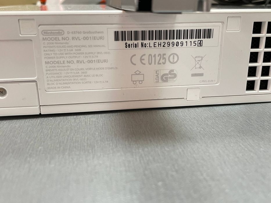 Ігрова консоль Nintendo D-63760 Гросостхайм