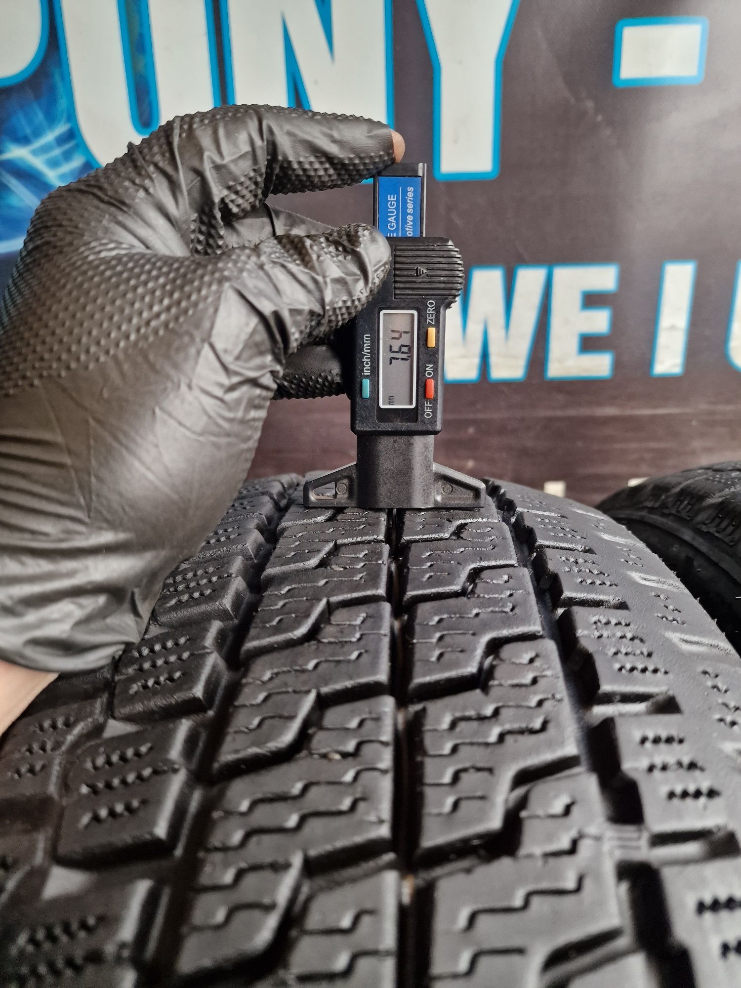 Opony Całoroczne 205/65/16C Nexen wzmacniane Para 7.6mm 2023