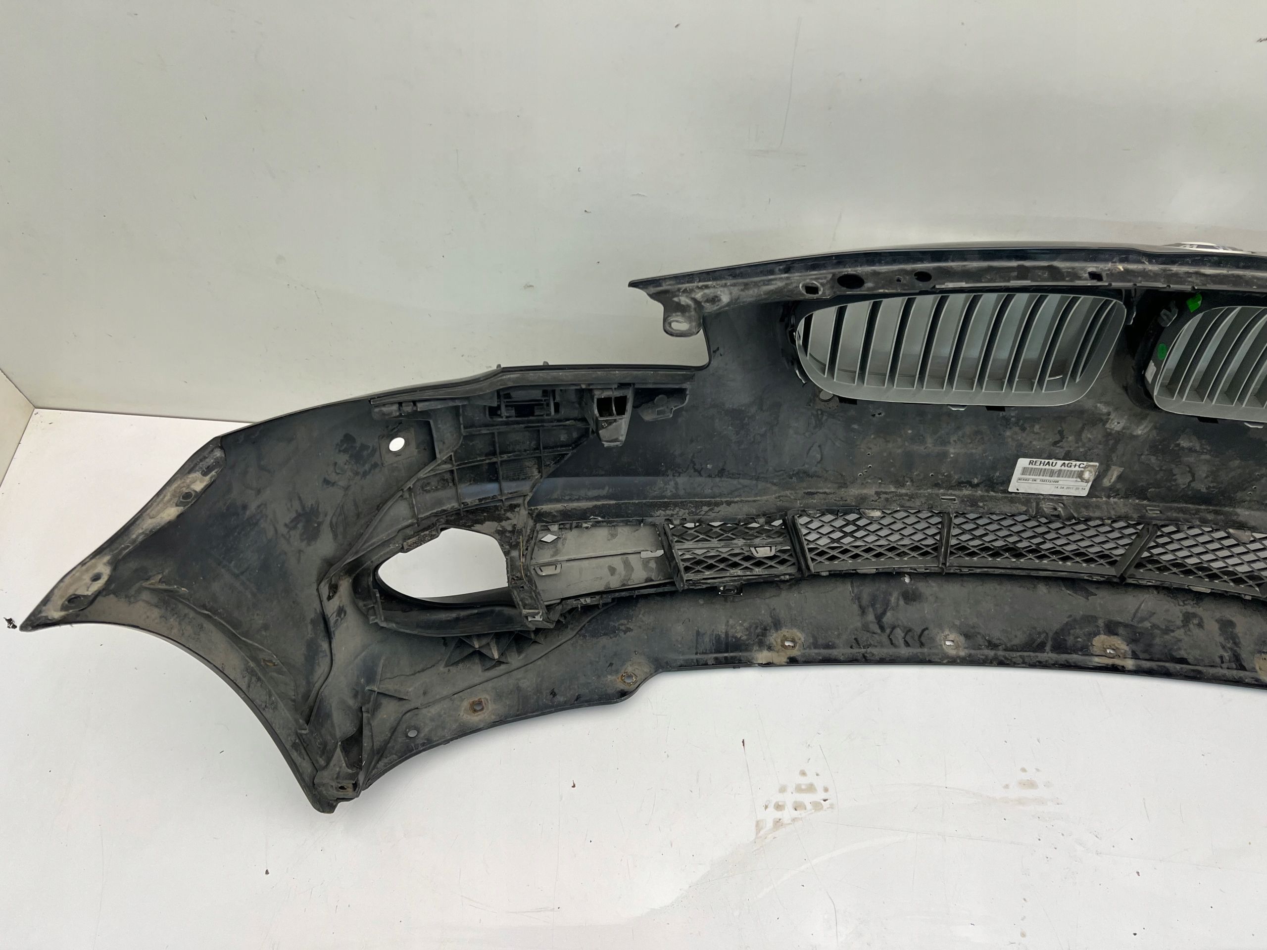 BMW F10 F11 Zderzak Przedni przód 4xPDC pod Spryski 10-13 n