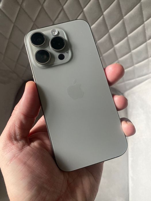 iPhone 15 pro 1Tb