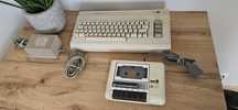 Commodore C64 Retro komputer plus magnetofon zestaw