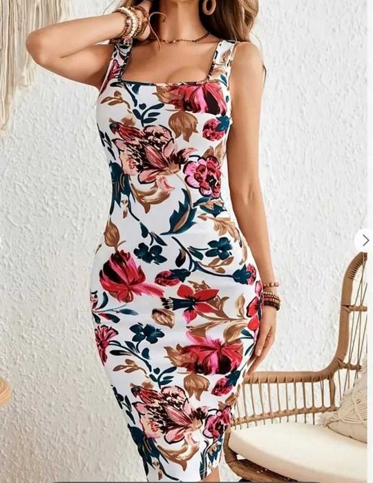 Сукні жіночі плаття