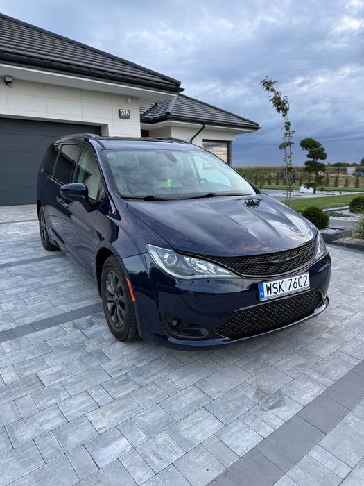 Chrysler Pacifica Chrysler Pacifica 2017 | Rodzinny komfort | MONITOR| CarPlay ZAMIANA