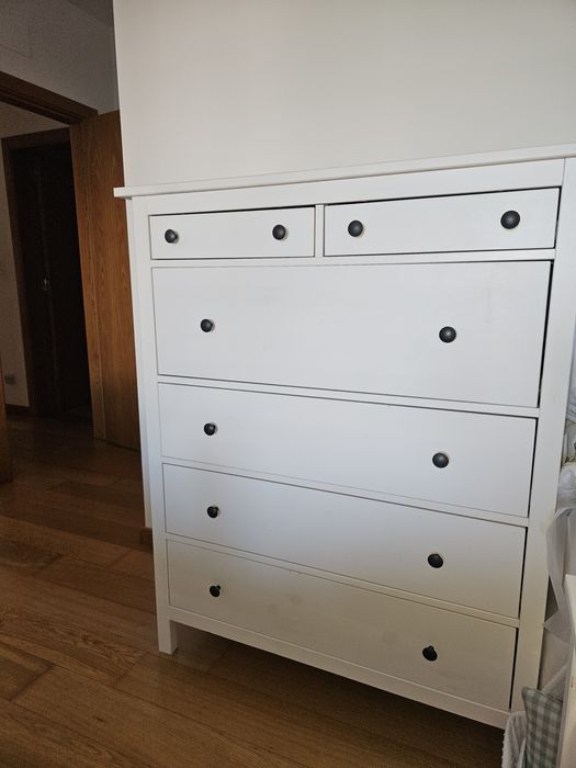 Cómoda 6 gavetas hemnes como nova