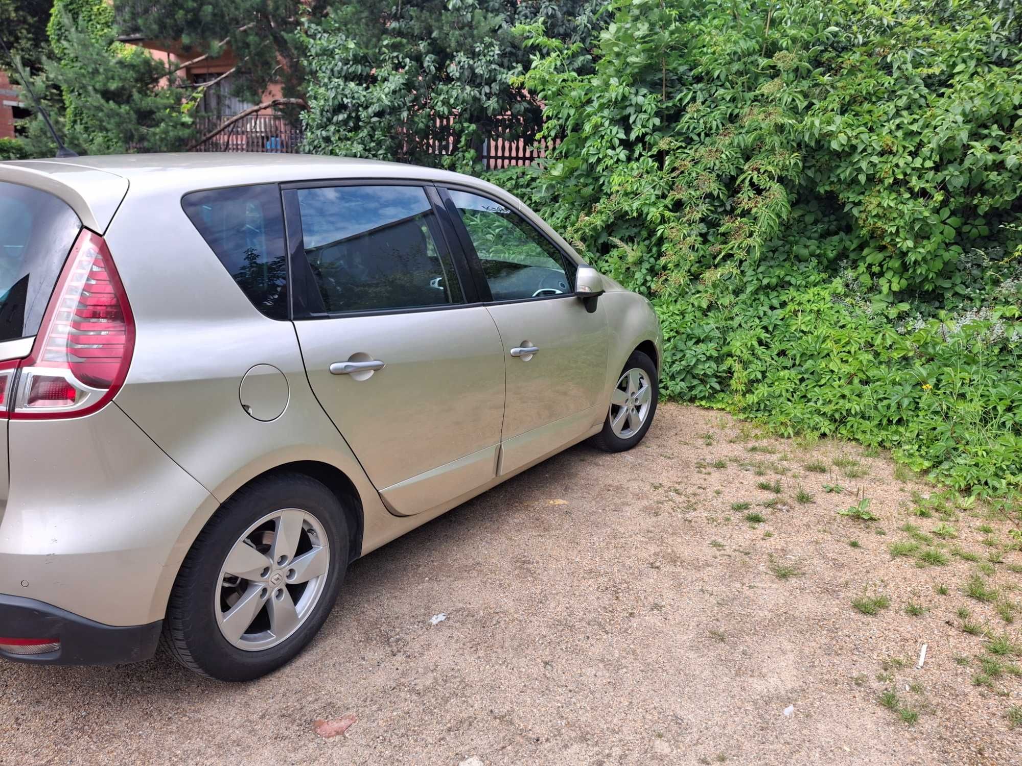 Renault SCENIC 1.4