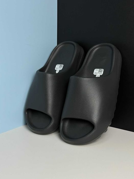 Buty Klapki adidas Yeezy Slide Onyx Rozmiar.37