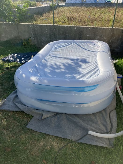 Piscina insuflável
