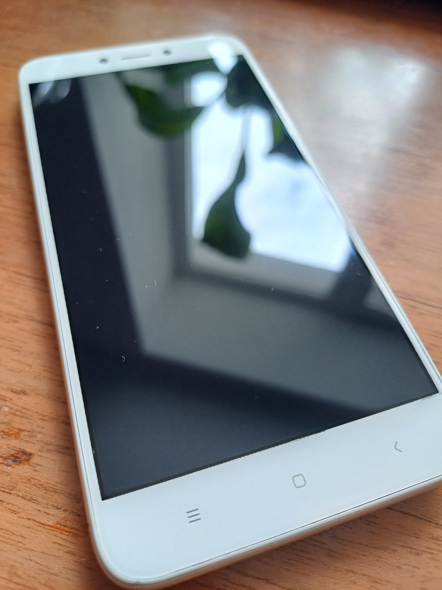 Смартфон Xiaomi Redmi 4X