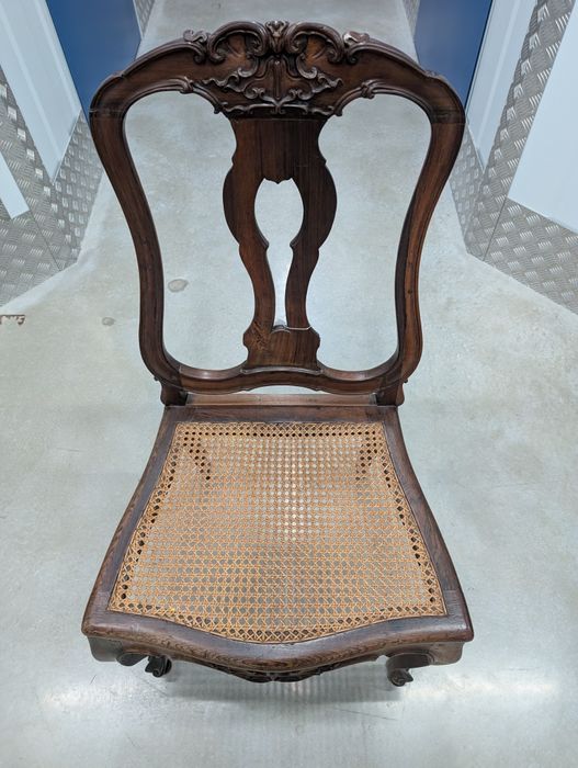 Cadeira estilo Luís XV