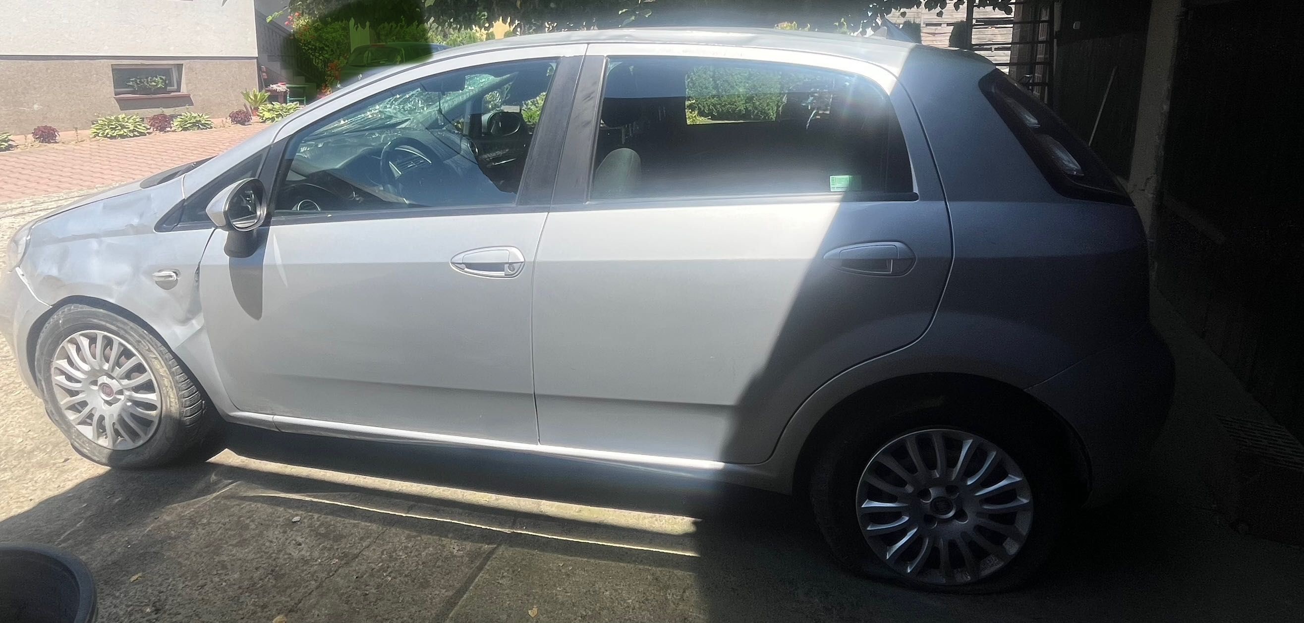Fiat Punto uszkodzony