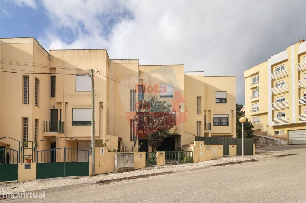 Excelente moradia T3 na Vila Nova de Caparica