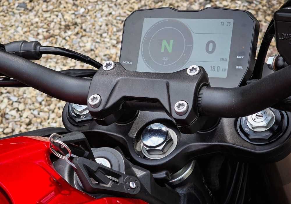 Новий мотоцикл SKM SK800-1 (Senke), мотосалон Артмото Полтава