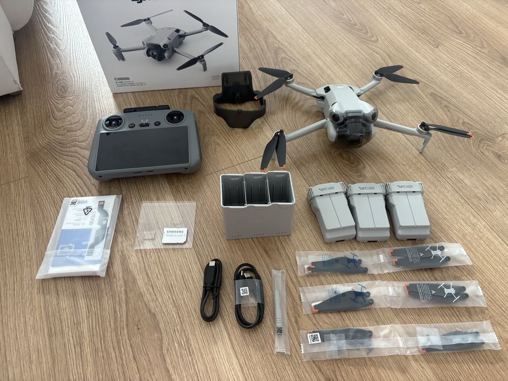 DJI Mini 4 Pro Fly More Combo - jak nowy, gwarancja