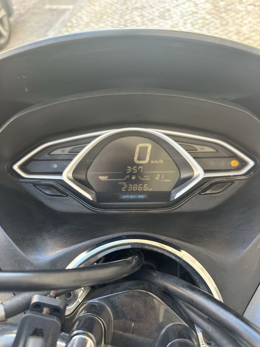 Honda pcx de 2018 com 24 mil km