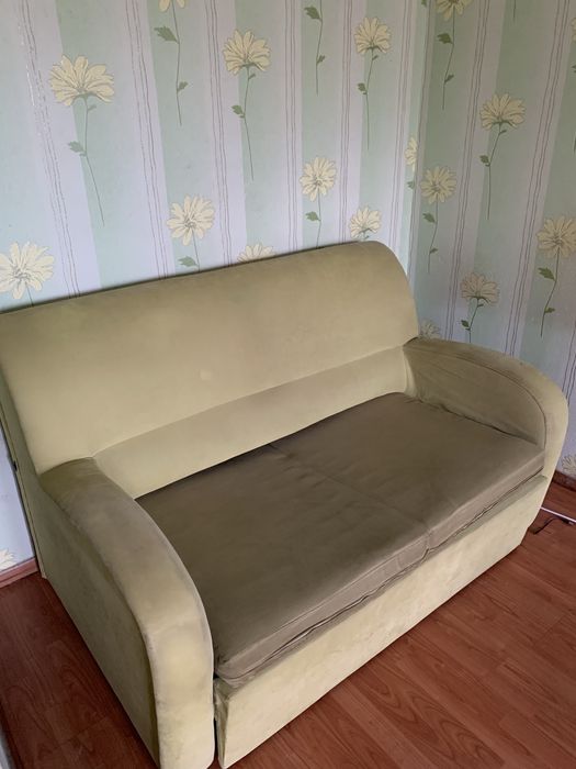 Продам диван в хорошому стані