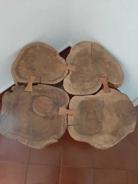 Mesa de Centro em madeira teca e pé em ferro
