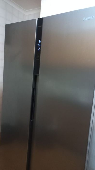 Kunft Refrigerador tipo americana
No frost 
442L (291 refrigerador +