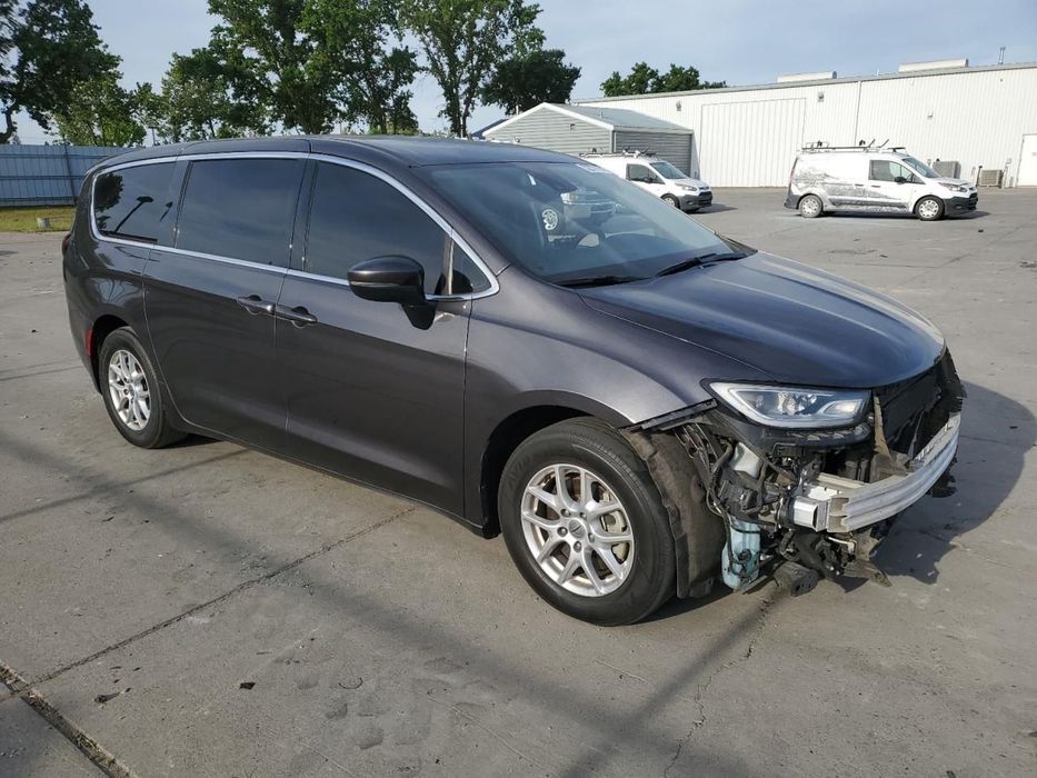 Chrysler Pacifica 3.6 V6/ 2023 / Touring L Plus/ Serwis ASO/ W DRORDZE DO POLSKI/ warta!