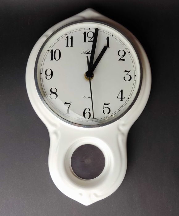 Zegar kwarcowy ceramiczny JWS - mechanizm Junghans - sprawny