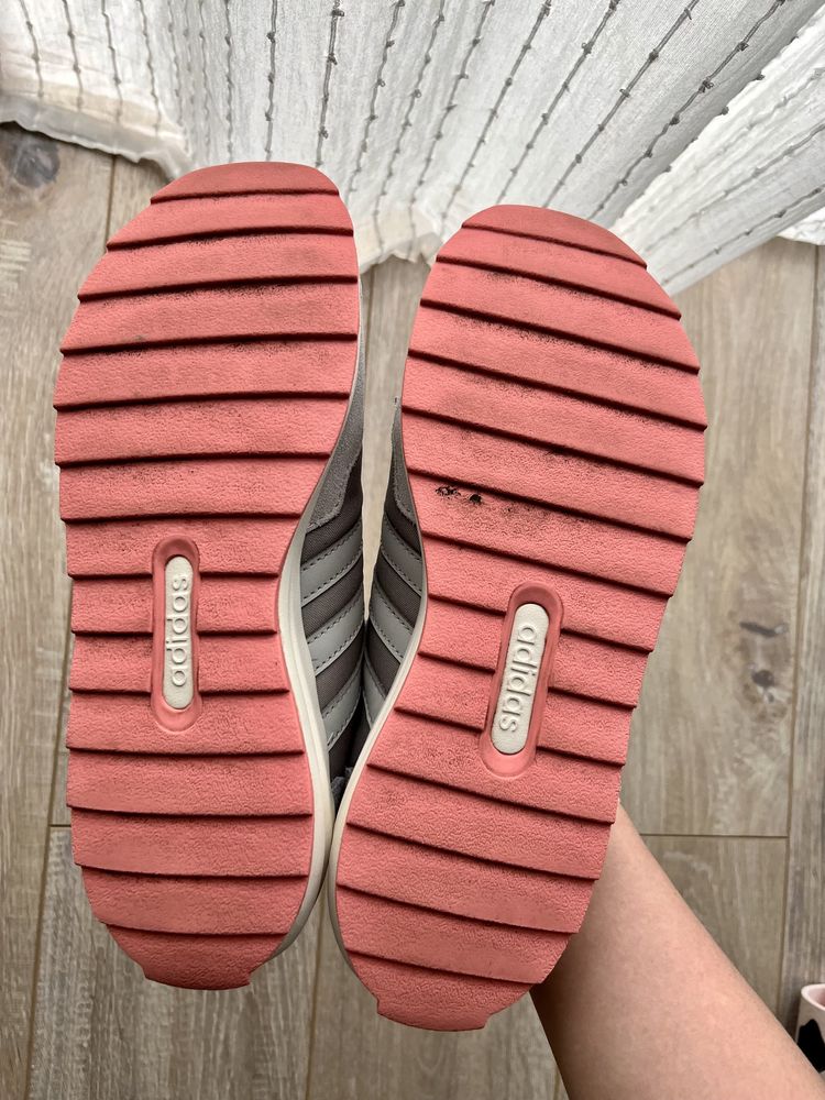 Buty Adidas w stylu vintage