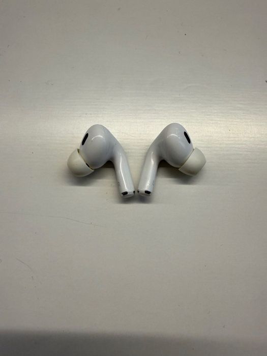 Apple AirPods Pro 2 MagSafe with Charging Case USB-C