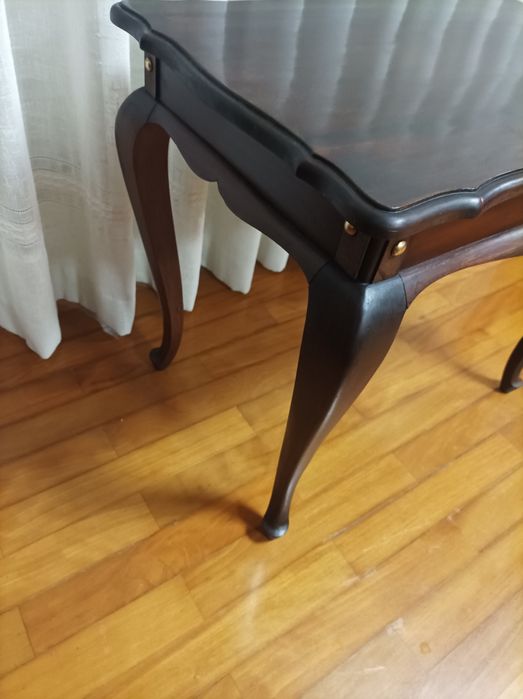 Mesa muito antiga de apoio ou de chá restaurada estilo Quenn Anne