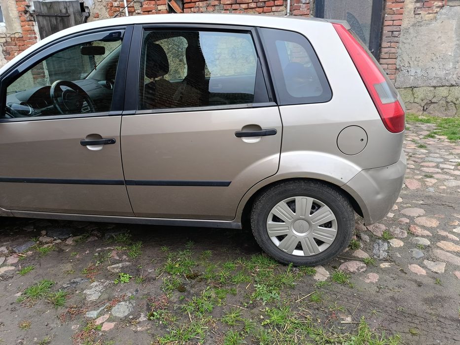 Ford Fiesta 2004