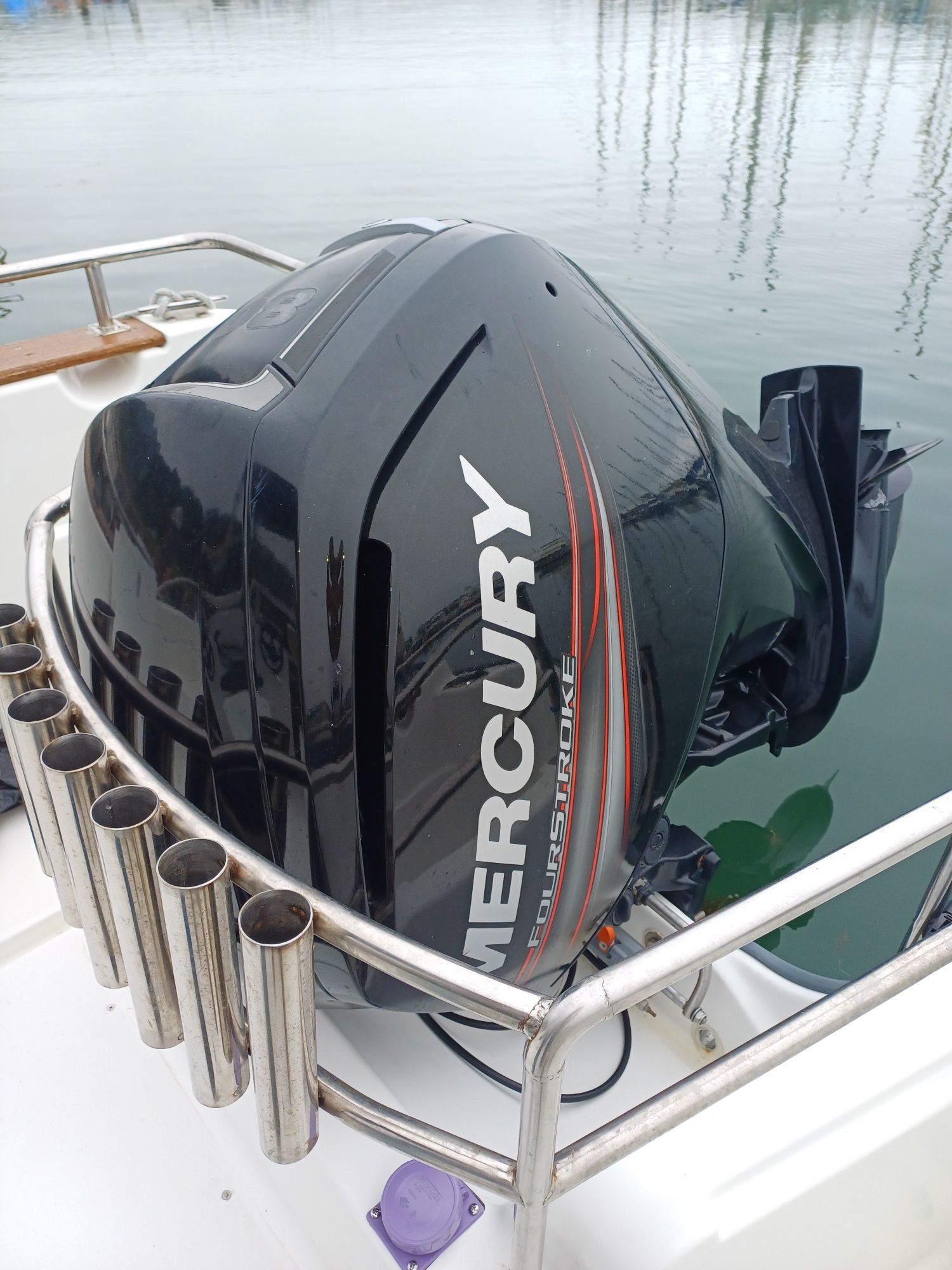 Barco jeanneau 550wa motor mercury  80cv  com garantia ate final do a