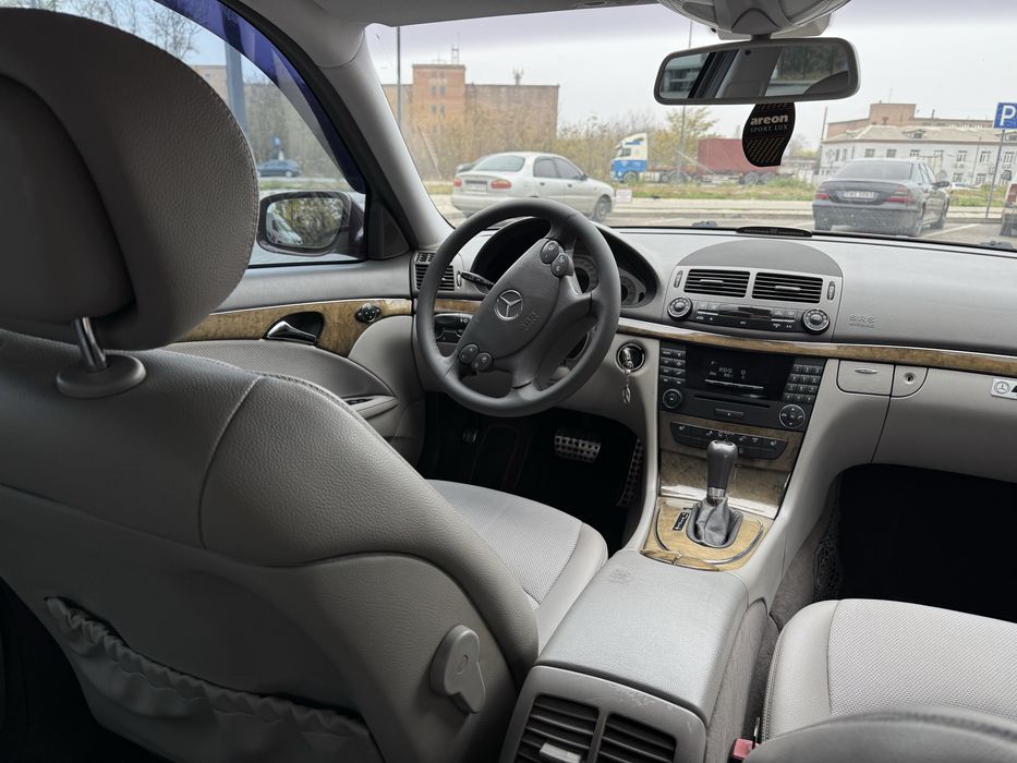 Mercedes -Bens w211 рестайлинг