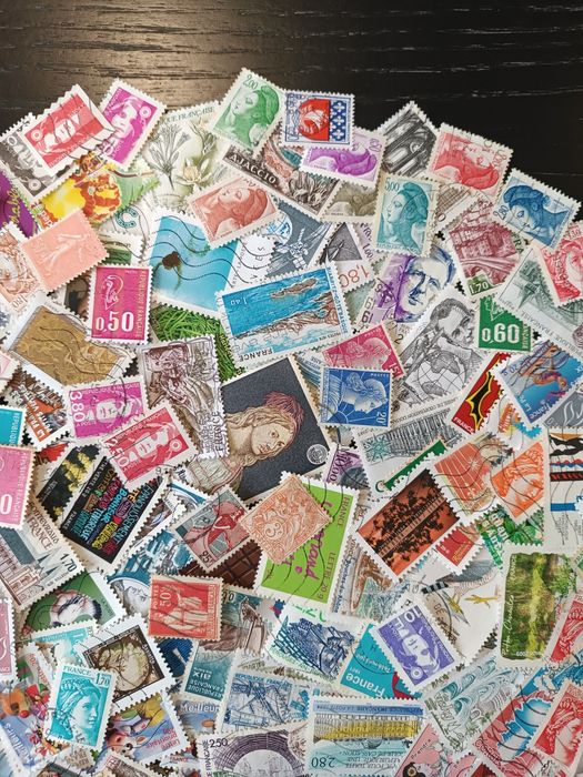 Selos de França todos diferentes