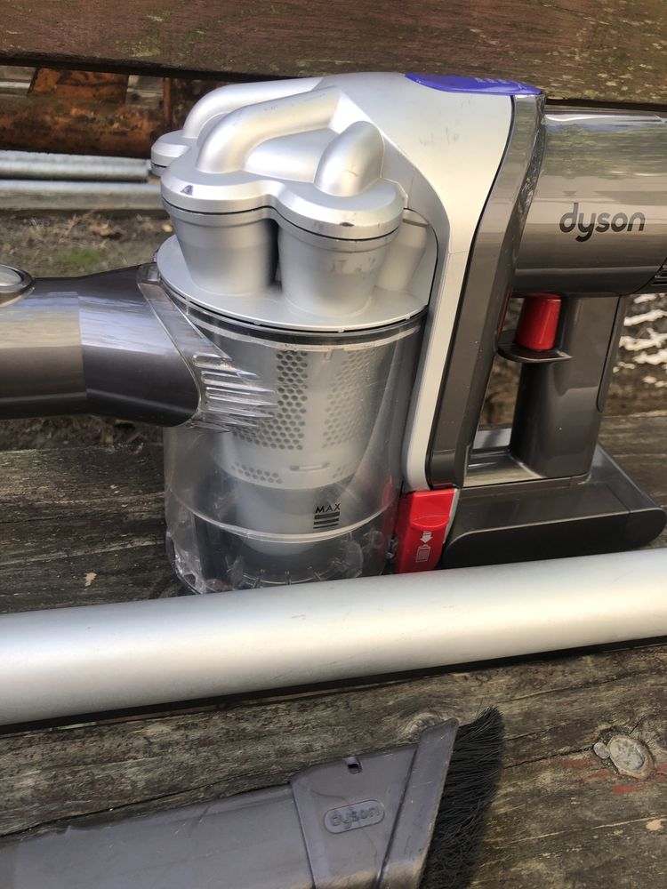 Dyson DC34 Animal odkurzacz reczny w bardzo dobrym stanie