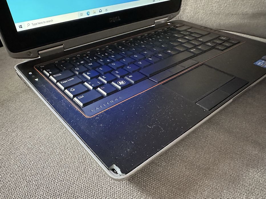 Laptop Dell Latitude E6320 13.3” Intel i5 8GB RAM 320GB HDD Win10