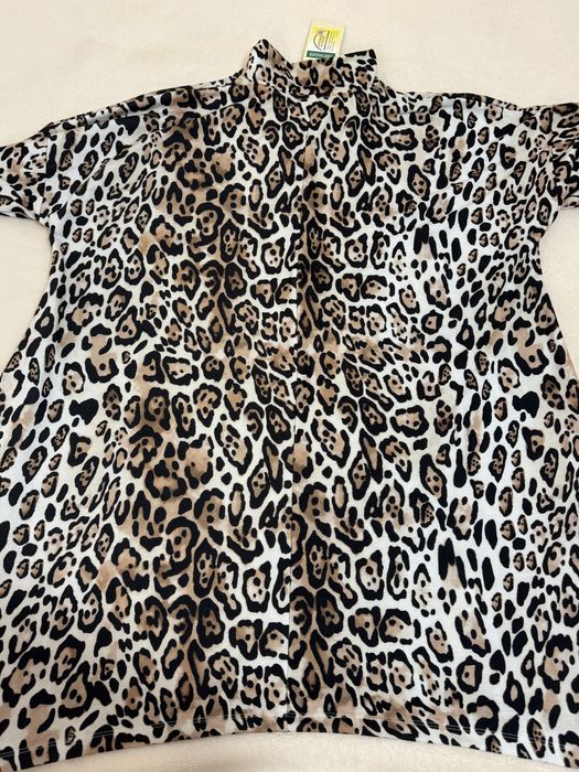 Tunika oversize WAWA w panterkę z dużym nadrukiem lamparta — nowa