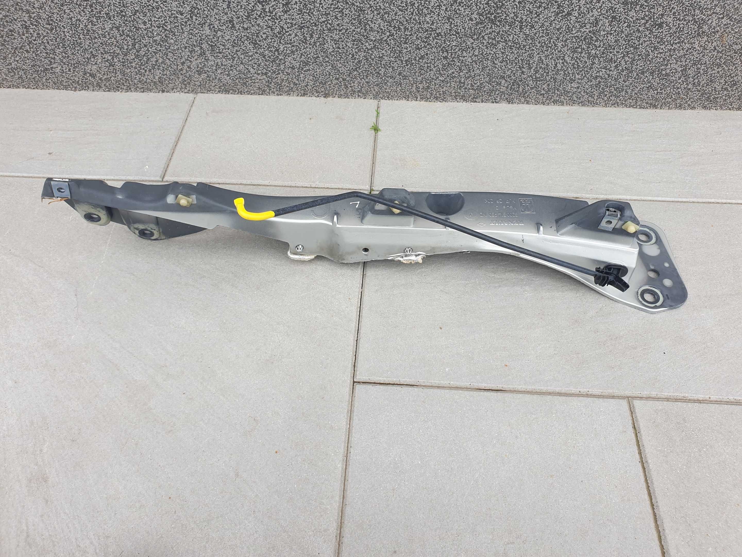 renault clio III 3 ślizg mocowanie błotnika lewy przód