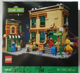 Lego 21324, Ulica Sezamkowa