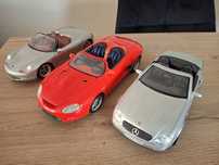 Trzy samochody Porsche Boxster Mustang Mach III i Mercedes Maisto 1:18
