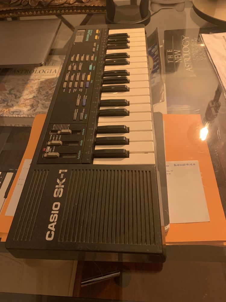 Casio sk1 rarissima sampling keyboard anos 80 vintage