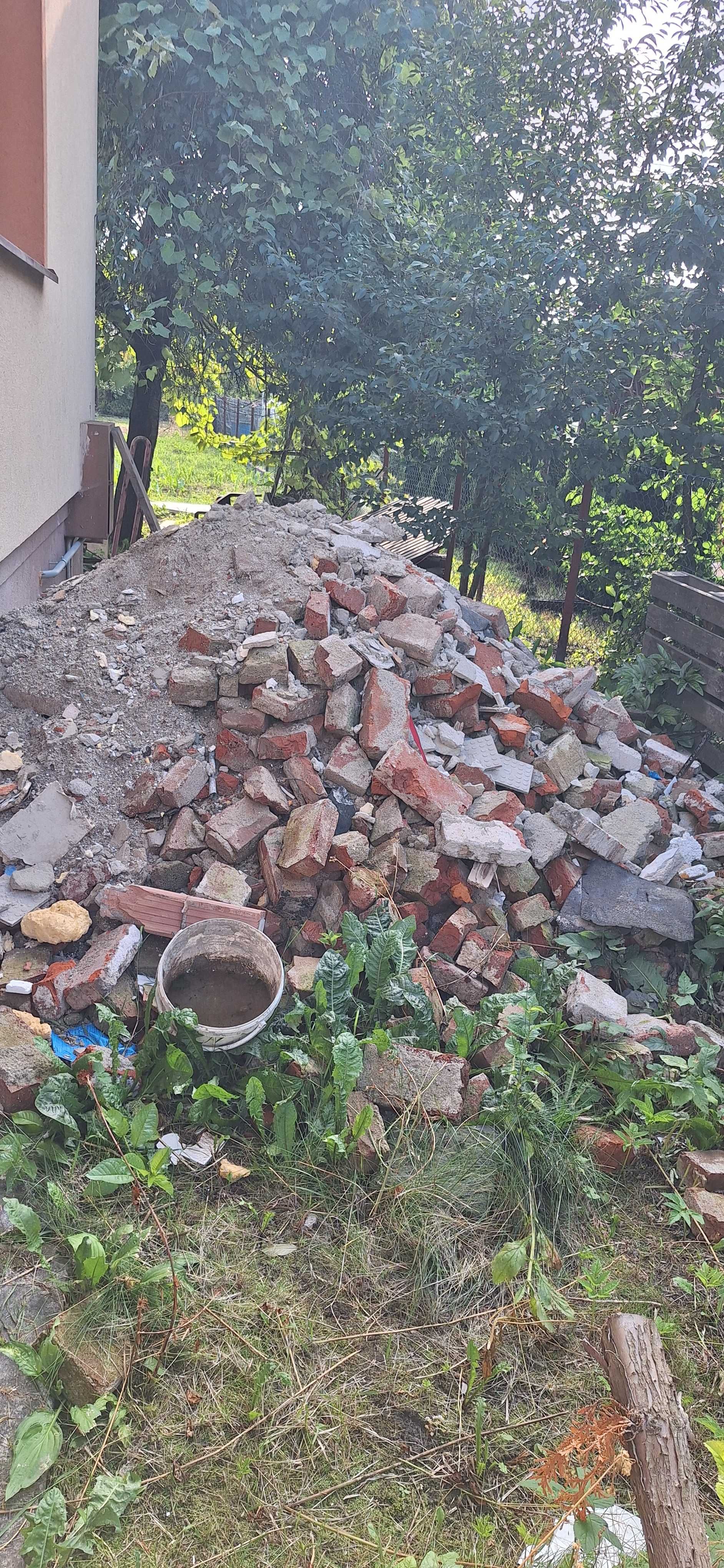 Gruz oddam za darmo